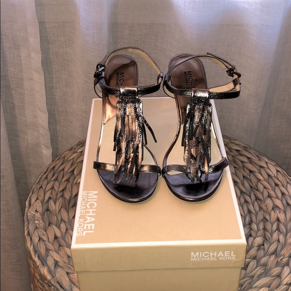 Michael Kors Vienna Sandal Size 8M Gunmetal